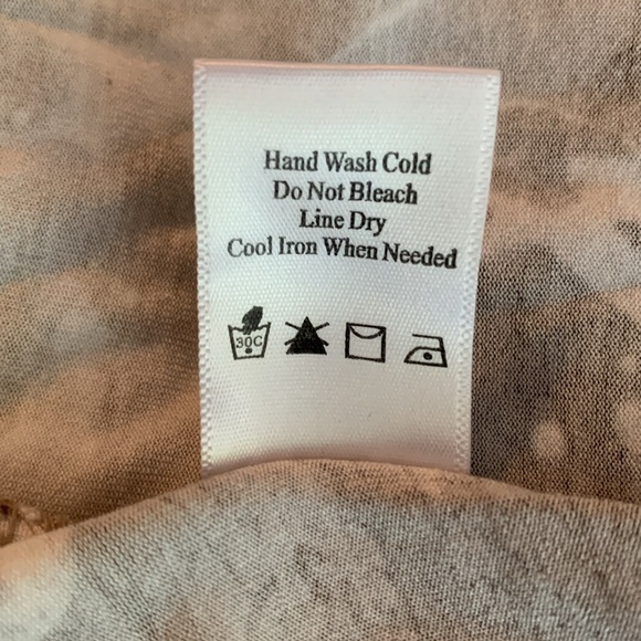 Coldwater Creek floral crossover top. 3/4 length sleeves. Size medium - Picture 4 of 9